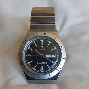 Timex Silver and Black Quartz Timepiece